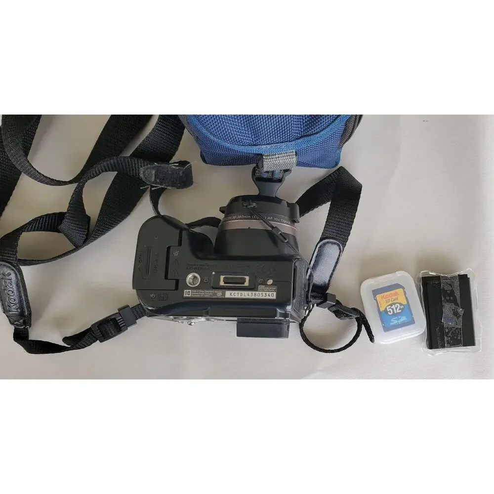 Working Kodak EasyShare DX7590 5.0 Mp With Case Extra Battery Extra SD Card
